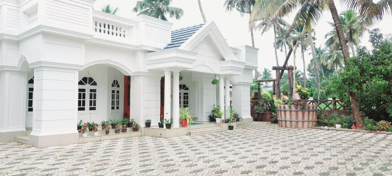 Jinan Palace Guest House Jinan Palace Guest House Nedumbassery Exterior photo