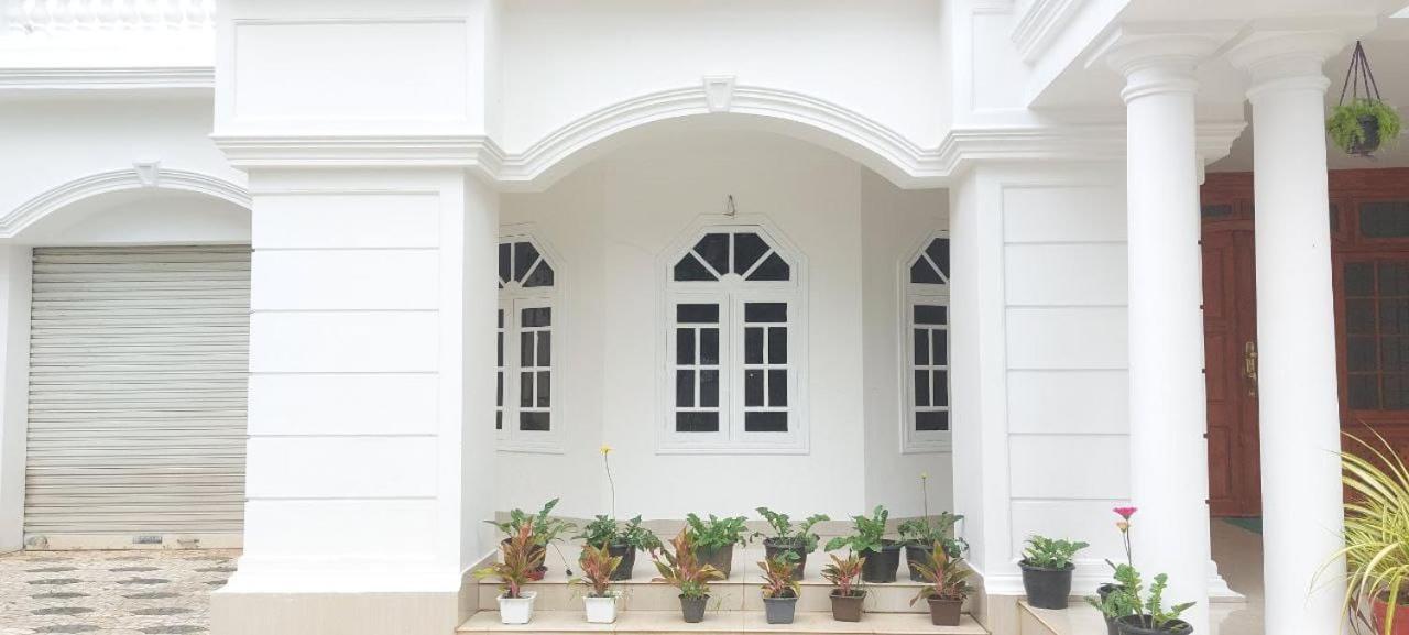 Jinan Palace Guest House Jinan Palace Guest House Nedumbassery Exterior photo